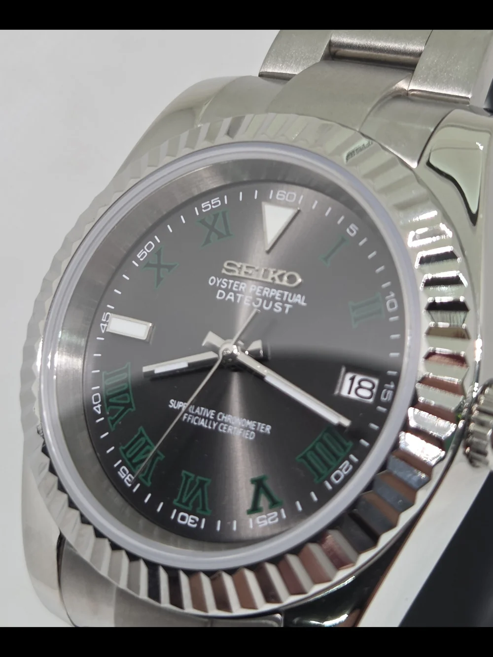 Custom 39mm Automatic Seiko Mod Watch Datejust Wimbledon Dial